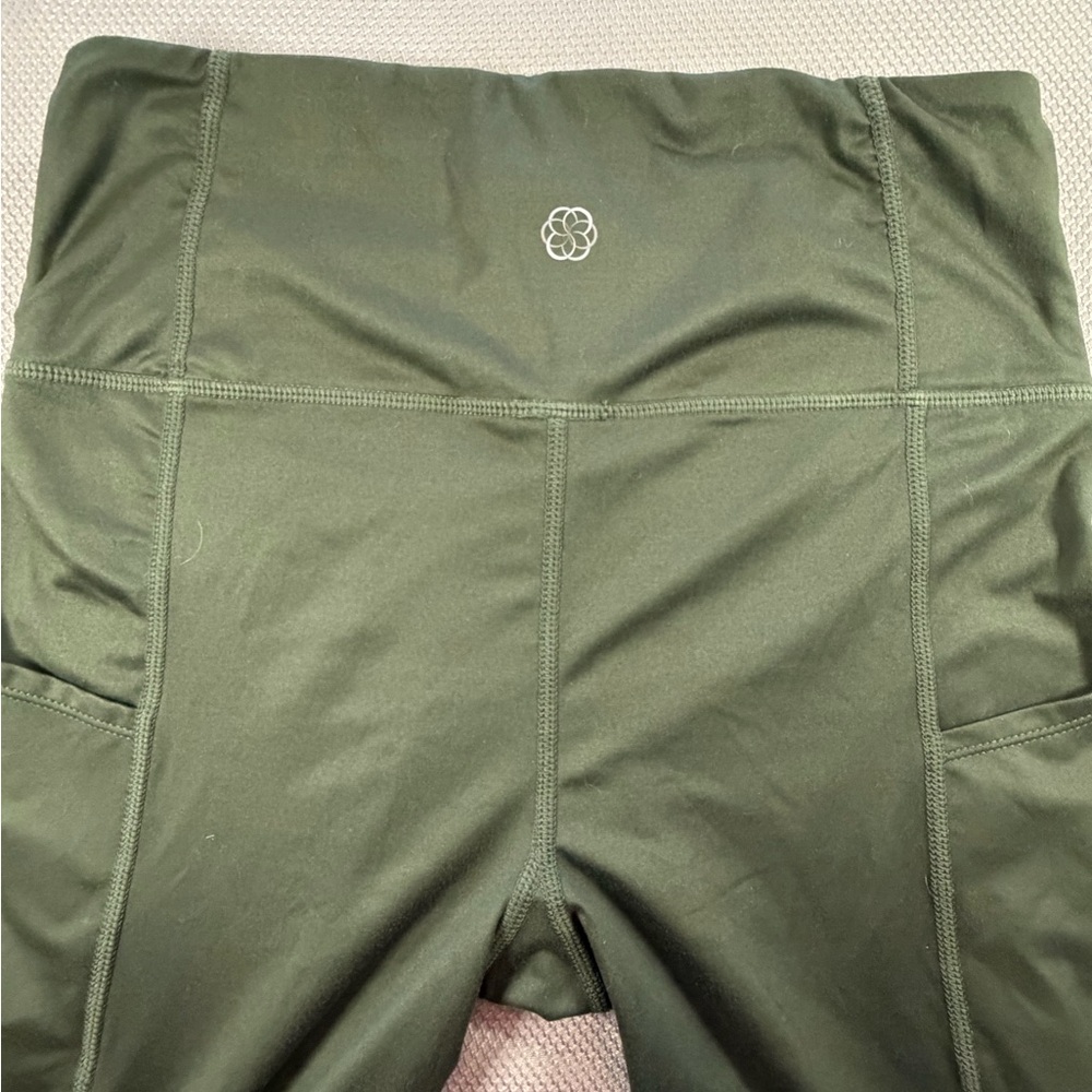 Aventura Women's Satya Recycled High Waist Legging | Medium - Picture 6 of 8